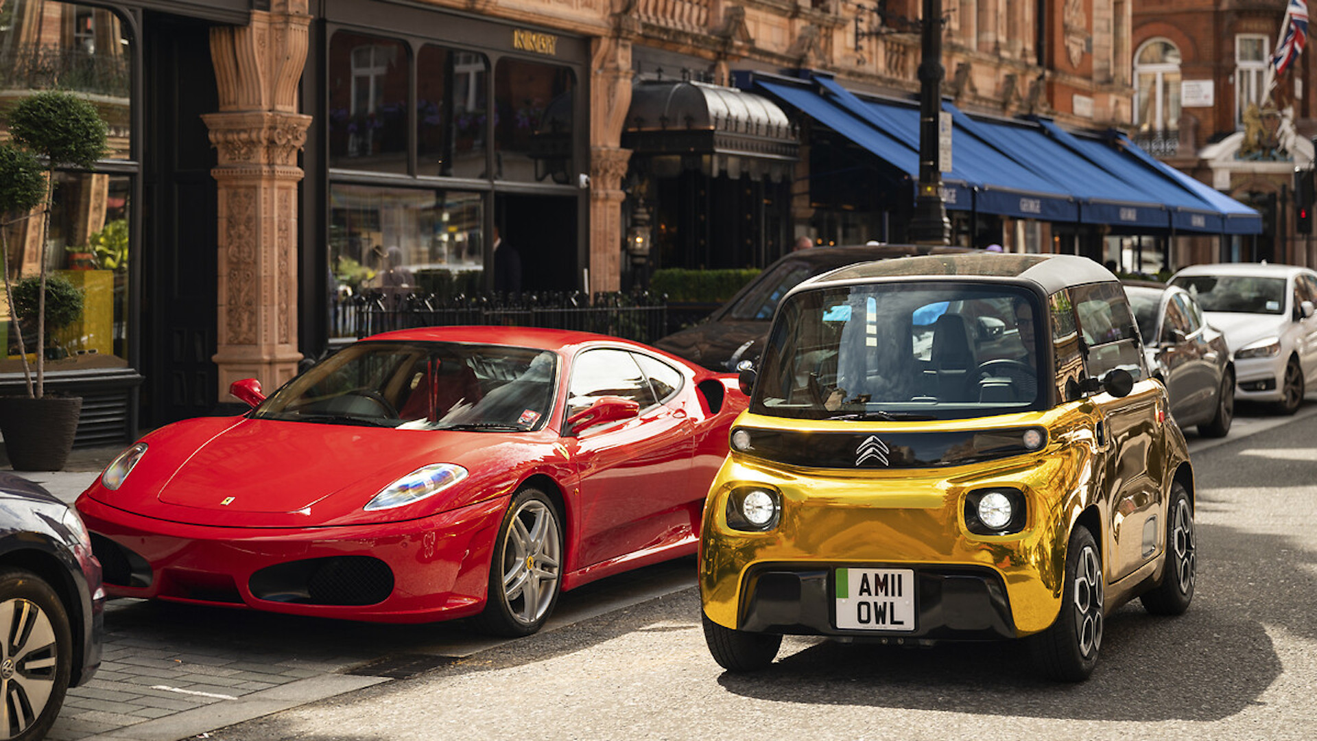 Gold wrapped Citroën Ami takes on London supercar scene